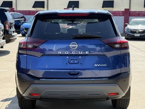 Used 2022 Nissan Rogue SV AWD/4WD image 5