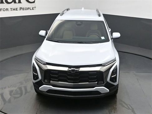 New 2026 Chevrolet Equinox ACTIV w/ Safety and Technology Package image 37
