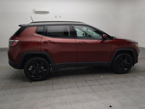 Used 2021 Jeep Compass Latitude AWD/4WD image 10