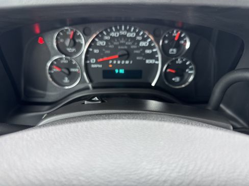 New 2025 GMC Savana 2500 w/ Driver Convenience Package image 20