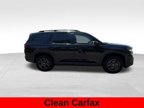 Used 2025 Honda Pilot TrailSport image 5