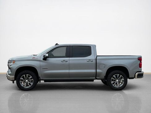 Used 2025 Chevrolet Silverado 1500 LT image 4