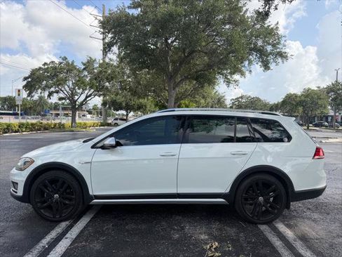 Used 2018 Volkswagen Golf Alltrack SEL AWD/4WD image 7