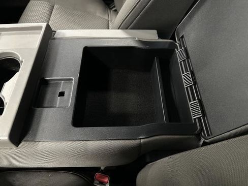 Used 2017 Ford F250 XLT image 35