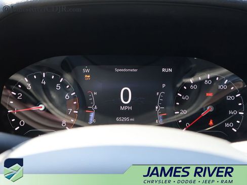 Used 2023 Jeep Compass Limited image 28