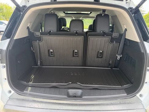 New 2026 Nissan Pathfinder SL AWD/4WD image 14