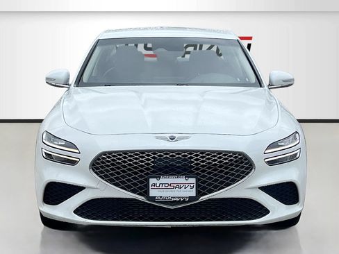 Used 2022 Genesis G70 2.0T RWD image 2