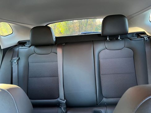 Used 2025 Chevrolet Trax LT w/ LT Convenience Package image 36