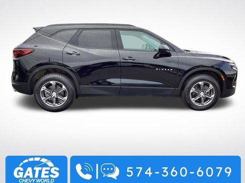 Used 2024 Chevrolet Blazer LT w/ Convenience Package FWD image 10