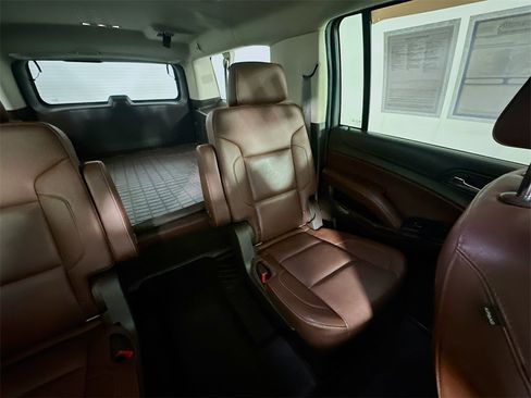 Used 2016 Chevrolet Suburban LTZ image 14