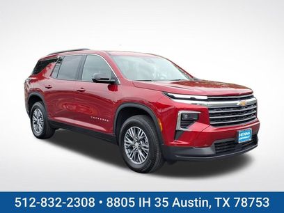 Used 2025 Chevrolet Traverse LT w/ Driver Confidence Package