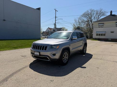 Used 2015 Jeep Grand Cherokee Limited image 3