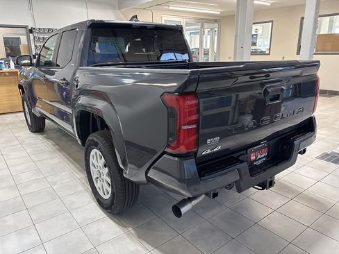 New 2026 Toyota Tacoma SR5 AWD/4WD image 2