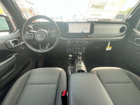 New 2025 Jeep Gladiator Sport image 13