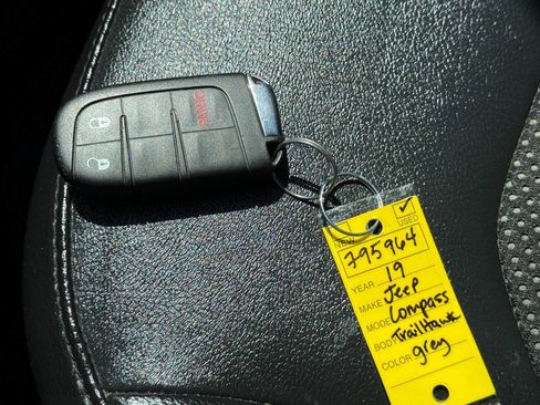 Used 2019 Jeep Compass Trailhawk image 27