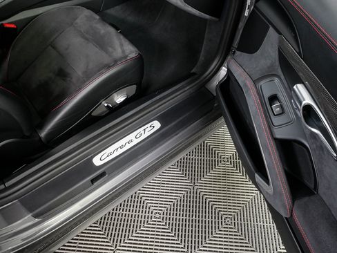 Certified 2018 Porsche 911 Carrera GTS RWD image 24