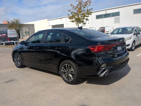 Used 2024 Kia Forte LXS w/ LXS Technology Package image 7