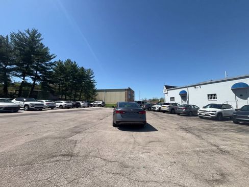 Used 2025 Nissan Altima 2.5 SV image 16