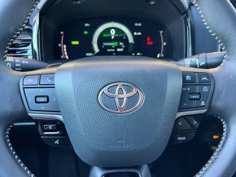 Certified 2025 Toyota Camry SE FWD image 24