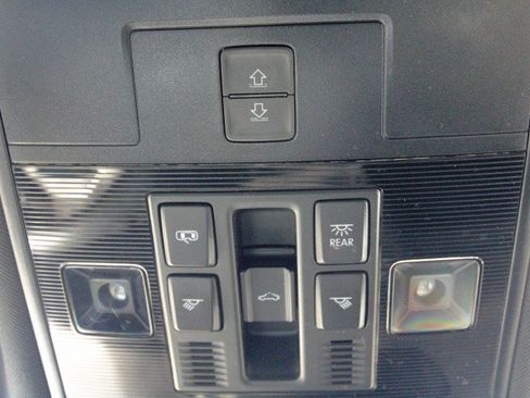 Used 2022 Volkswagen Tiguan SE R-Line AWD/4WD image 26