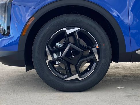New 2026 Kia Sportage EX FWD image 10