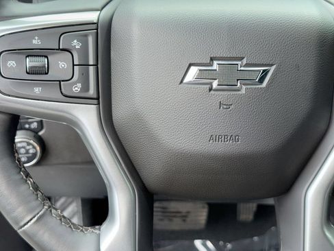 Used 2025 Chevrolet Silverado 1500 LT Trail Boss w/ LT Trail Boss Premium Package AWD/4WD image 17