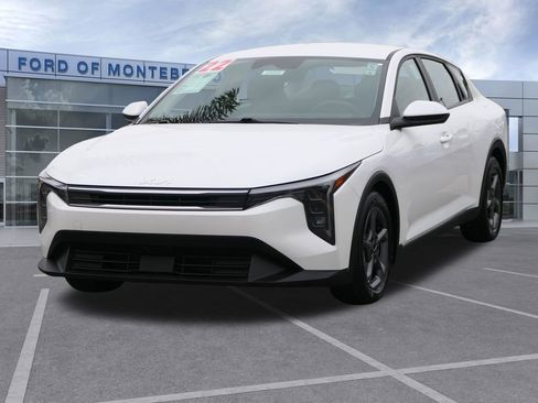 Used 2025 Kia K4 FWD image 8