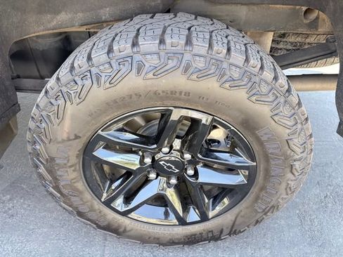 Used 2024 Chevrolet Silverado 1500 LT Trail Boss w/ Protection Package AWD/4WD image 23