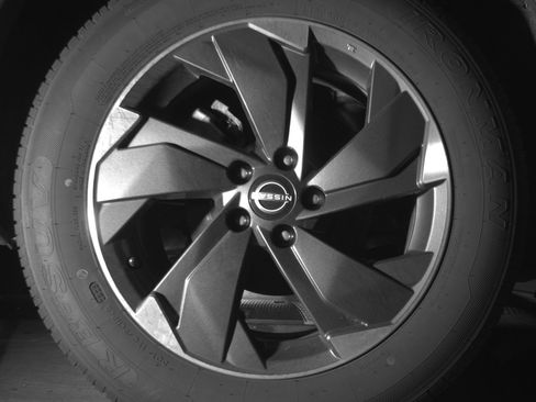 Used 2025 Nissan Rogue SV AWD/4WD image 15