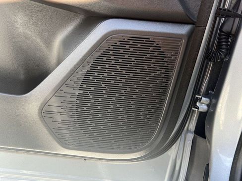 Used 2025 Chevrolet Equinox LT image 24