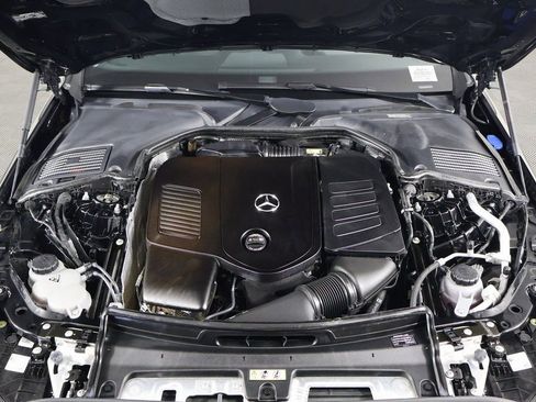 Used 2022 Mercedes-Benz C 300 Sedan image 15