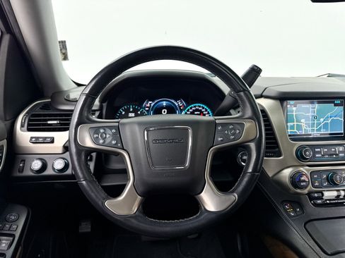Used 2020 GMC Yukon XL Denali w/ Open Road Package image 4