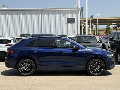 Used 2019 Audi Q8 Prestige AWD/4WD image 3