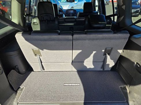 Used 2011 Nissan Pathfinder Silver image 10