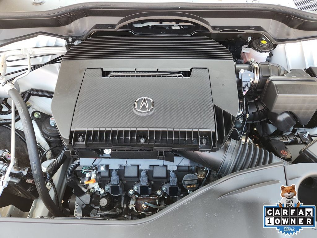 Certified 2026 Acura MDX w/ Technology Package FWD image 32
