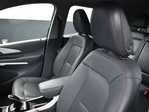 Used 2017 Chevrolet Bolt Premier w/ Driver Confidence II Package image 13