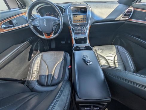 Used 2016 Lincoln MKX Reserve w/ Climate Package AWD/4WD image 19