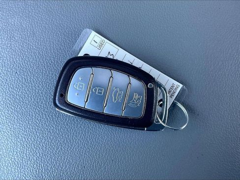 Used 2020 Hyundai Elantra Value Edition w/ Cargo Package (C1) image 24