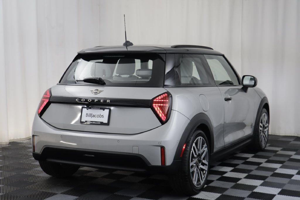 Certified 2026 MINI Cooper 2-Door Hardtop FWD image 14