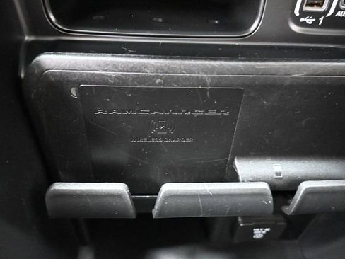 Used 2020 RAM 3500 Limited image 31