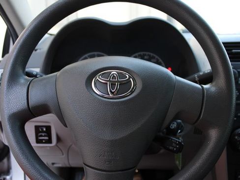Used 2009 Toyota Corolla LE FWD image 5