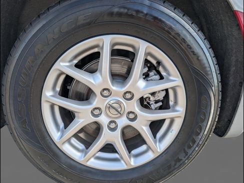 Used 2024 Chrysler Pacifica Touring-L FWD image 25