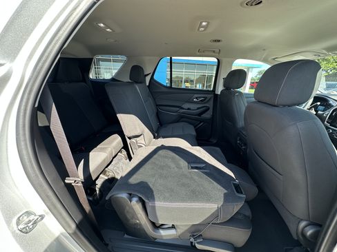 Certified 2021 Chevrolet Traverse LS FWD image 34