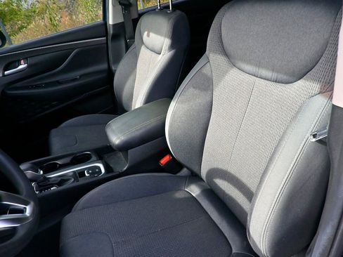 Used 2020 Hyundai Santa Fe SE w/ Cargo Package image 15