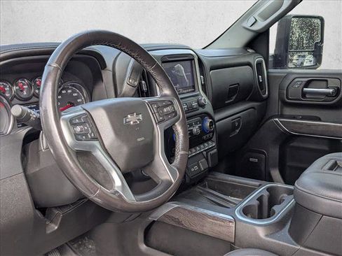 Used 2022 Chevrolet Silverado 2500 LTZ w/ LTZ Plus Package image 9