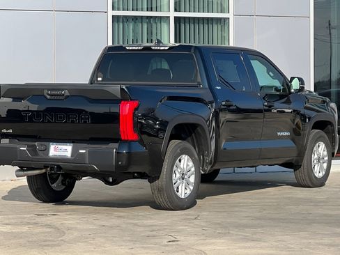 New 2026 Toyota Tundra SR5 w/ SR5 Convenience Package image 4
