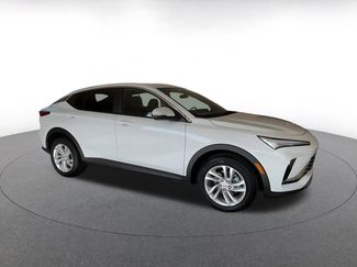 Used 2025 Buick Envista Preferred video 2