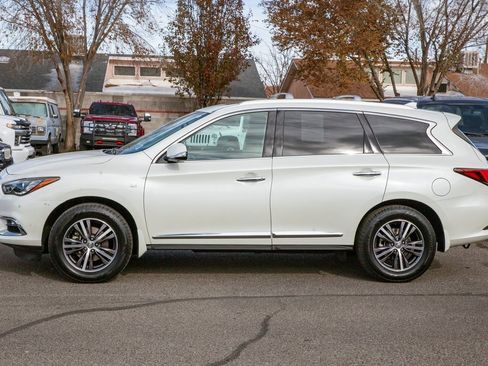 Used 2019 INFINITI QX60 Luxe w/ Essential Package image 8