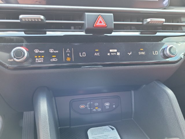 New 2026 Kia Sportage SX FWD image 35
