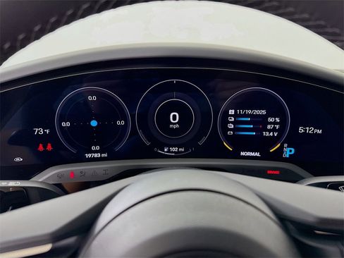 Used 2023 Porsche Taycan image 16